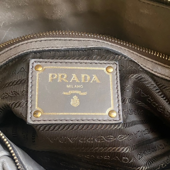 Prada Ruched Tessuto
Napa Leather Tan Vintage Satchel - Picture 13 of 16